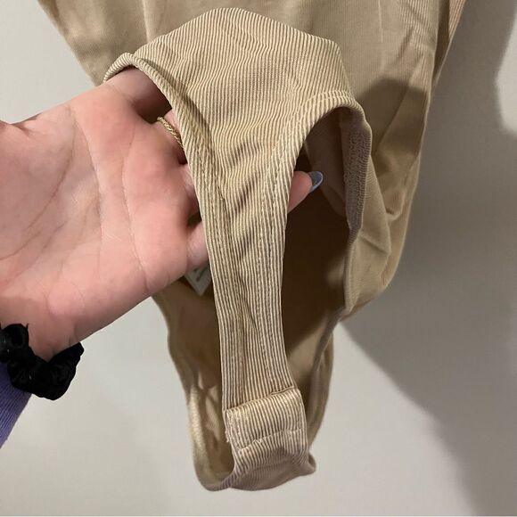 Lulu’s  Ribbed Bodysuit, NEW with tags, size XS beige - Picture 6 of 10